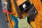 Fender 2022 Custom Shop 61 Stratocaster Heavy Relic Aged Ocean Turquoise over 3 Tone Sunburst-6.jpg